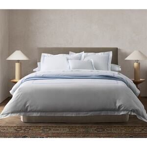 Matouk Essex Queen Duvet Cover Queen White W/ Pool Blue Embroidered Border $250